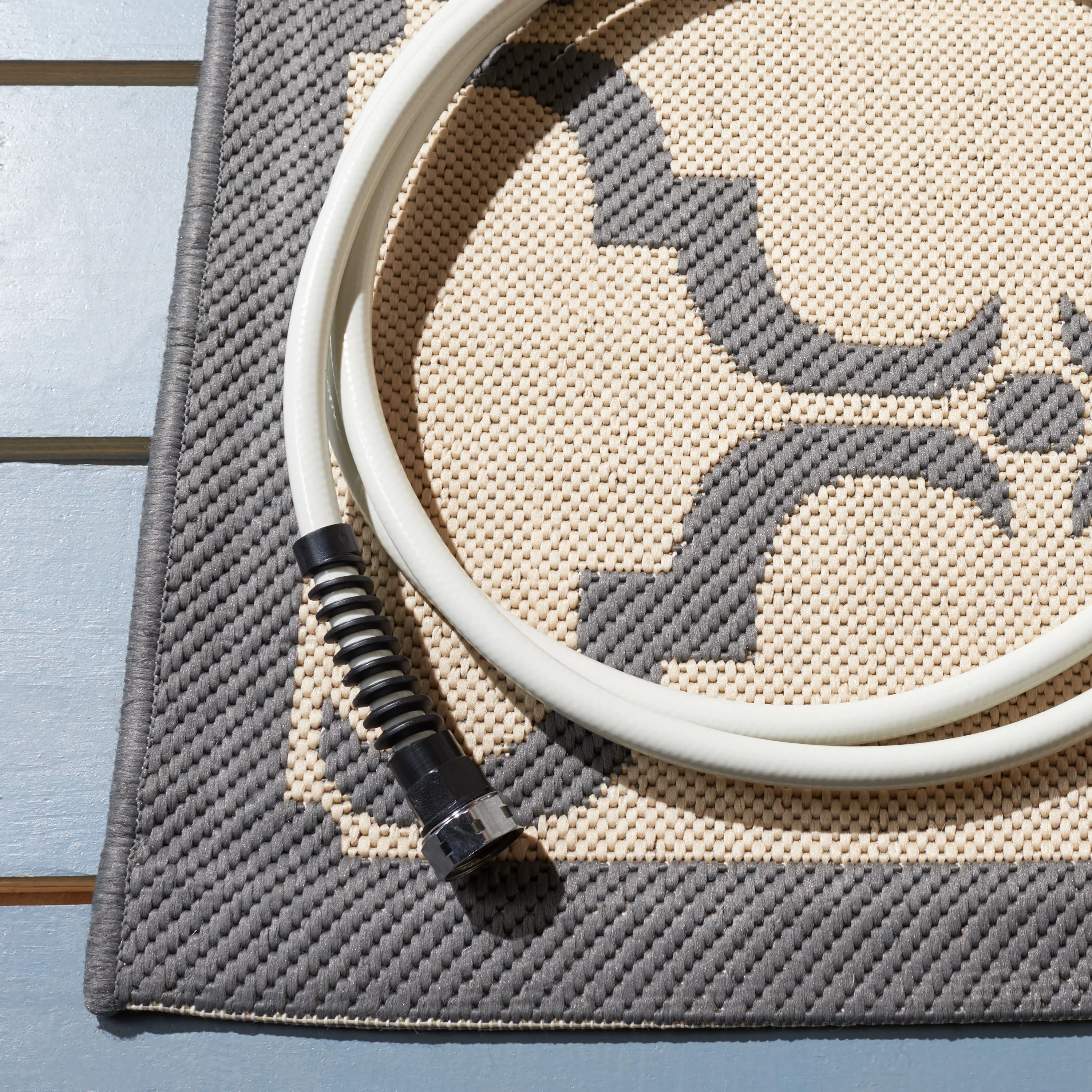 Safavieh Courtyard Aldo 5 x 8 Beige/Anthracite Indoor/Outdoor Trellis Coastal Area Rug - Image 3