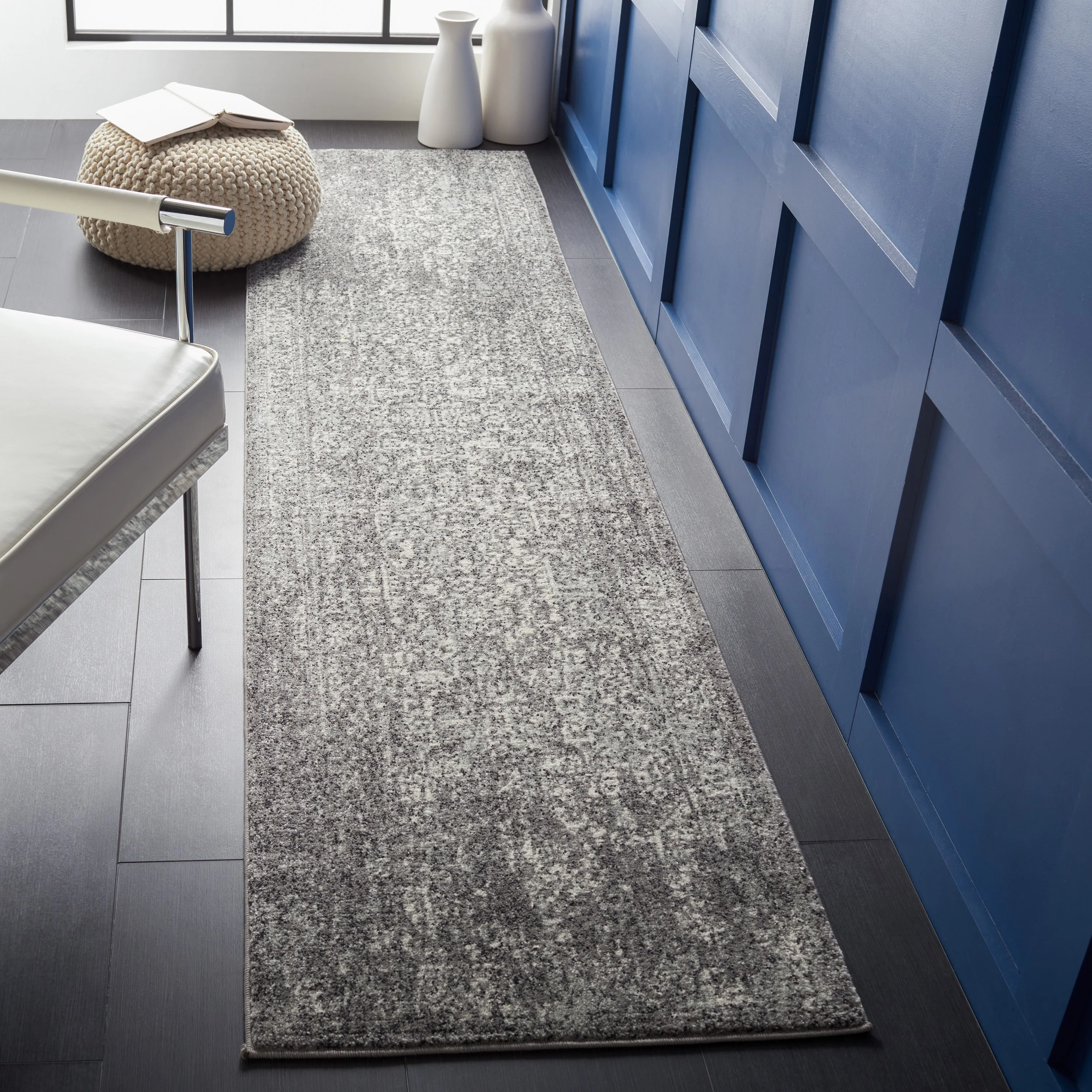 Safavieh Evoke Isla 2 x 5 Gray/Ivory Indoor Distressed/Overdyed Vintage Runner