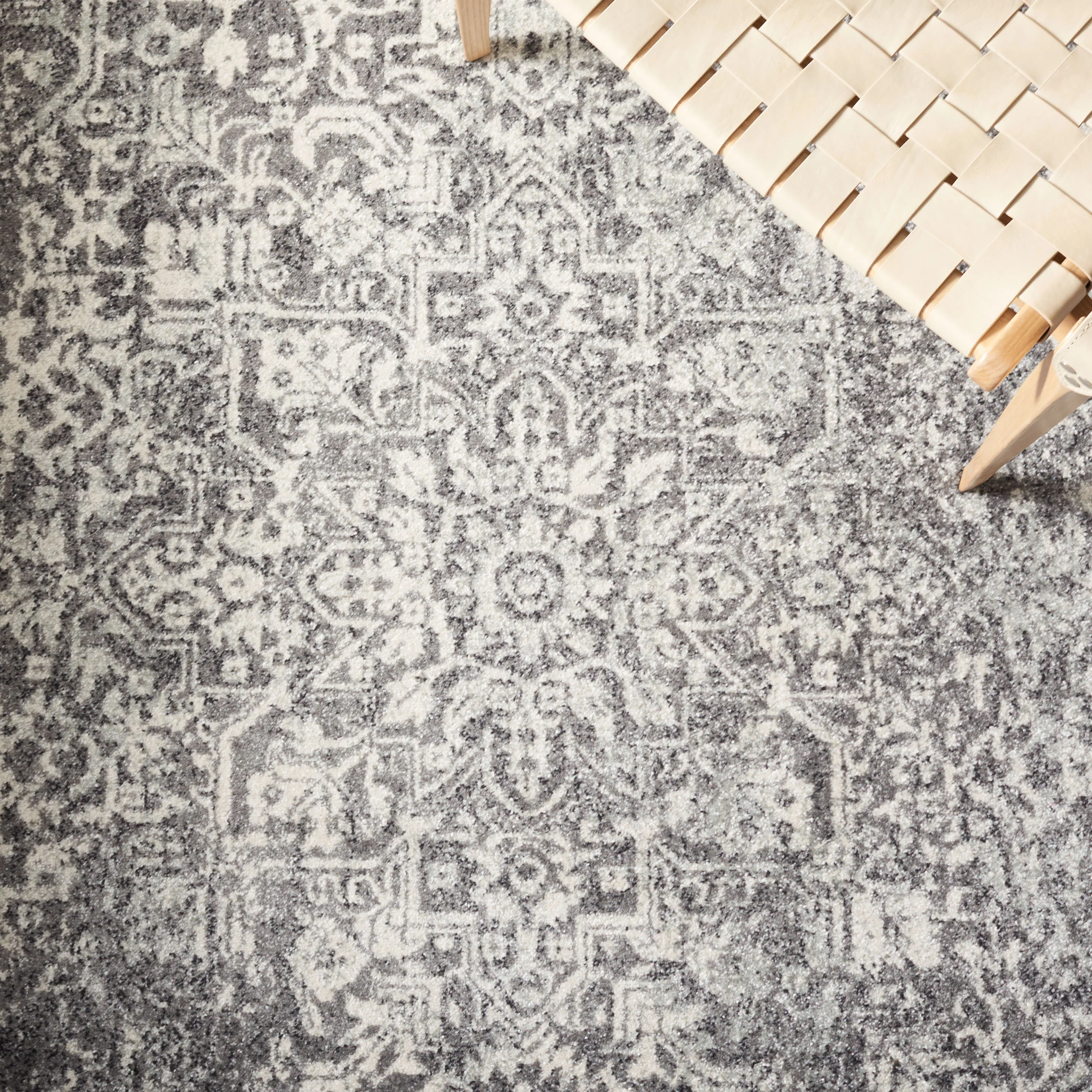 Safavieh Evoke Isla 2 x 5 Gray/Ivory Indoor Distressed/Overdyed Vintage Runner - Image 6