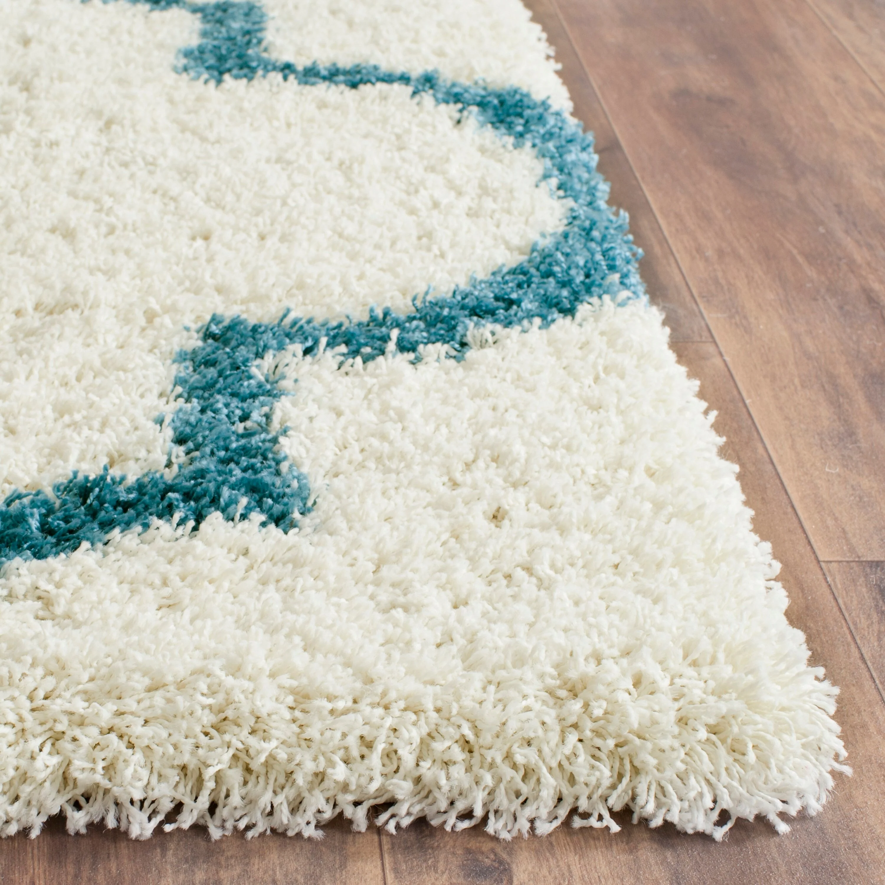 Safavieh Kids Shag 4 x 6 Ivory/Blue Indoor Trellis Kids Area Rug - Image 3