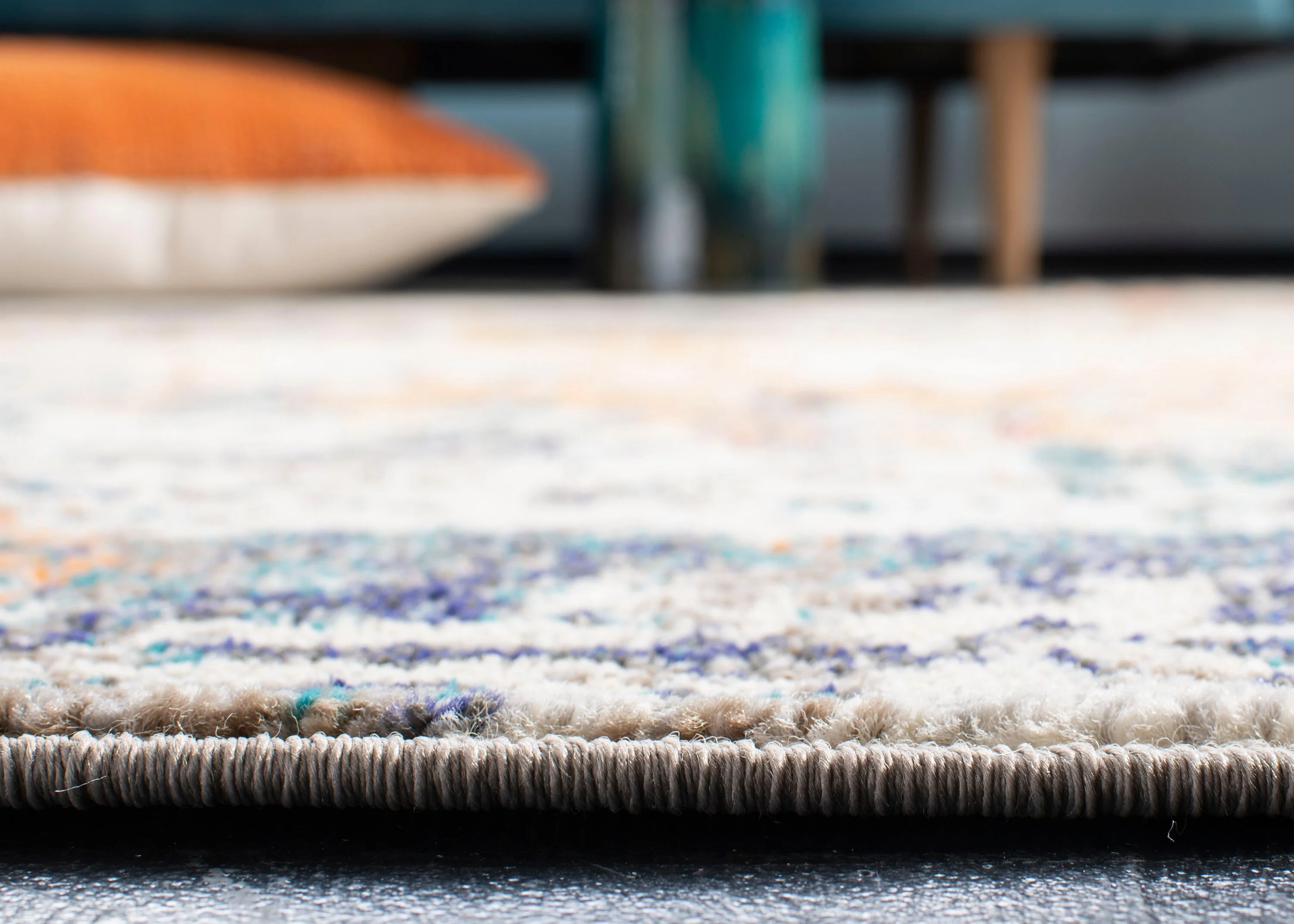 Safavieh Madison Markham 5 x 8 Gray/Beige Indoor Abstract Industrial Area Rug, 5-ft-3-in x 7-ft-6-in - Image 5