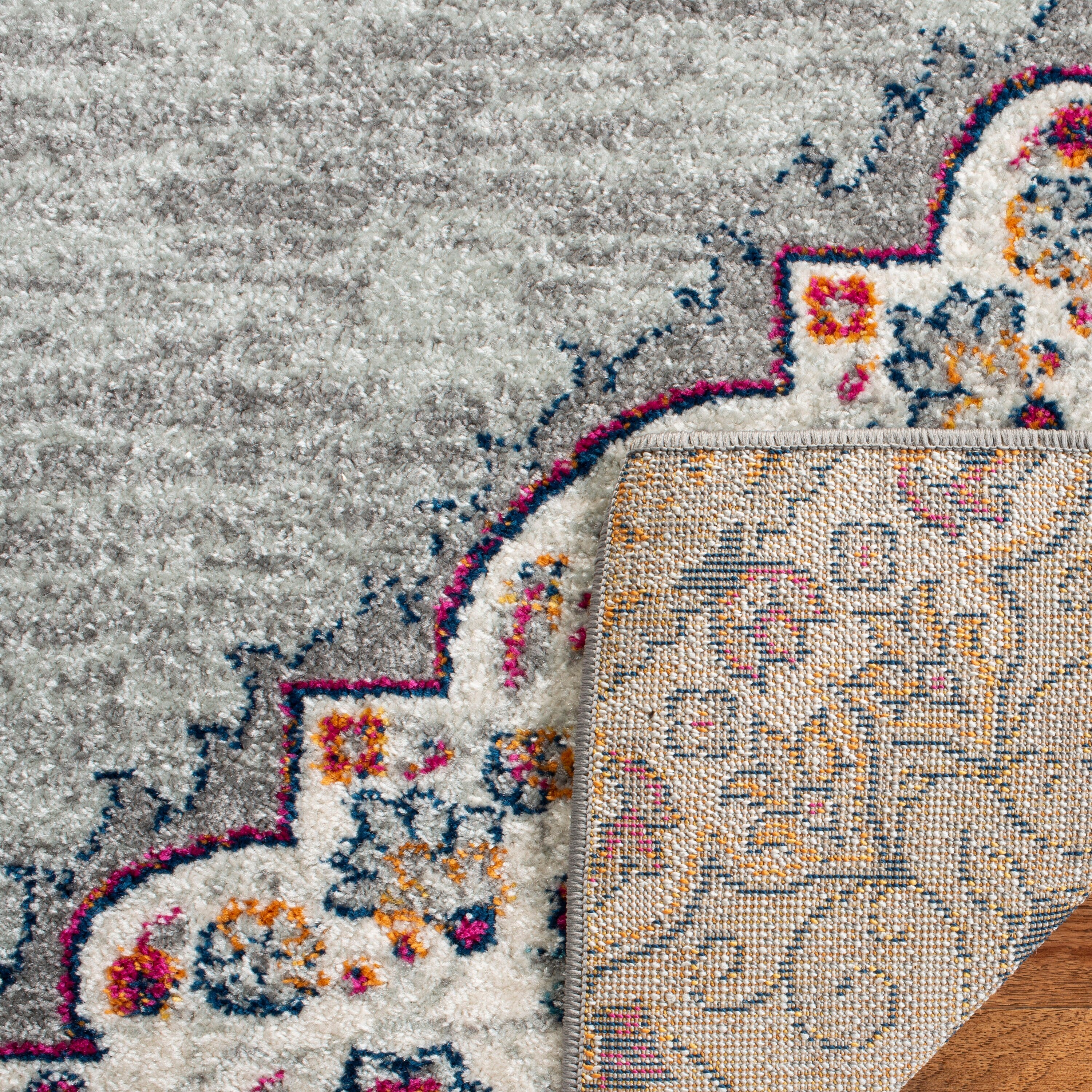 Safavieh Madison Suzian 2 x 8 Light Gray/Fuchsia Indoor Floral/Botanical Oriental Runner - Image 4