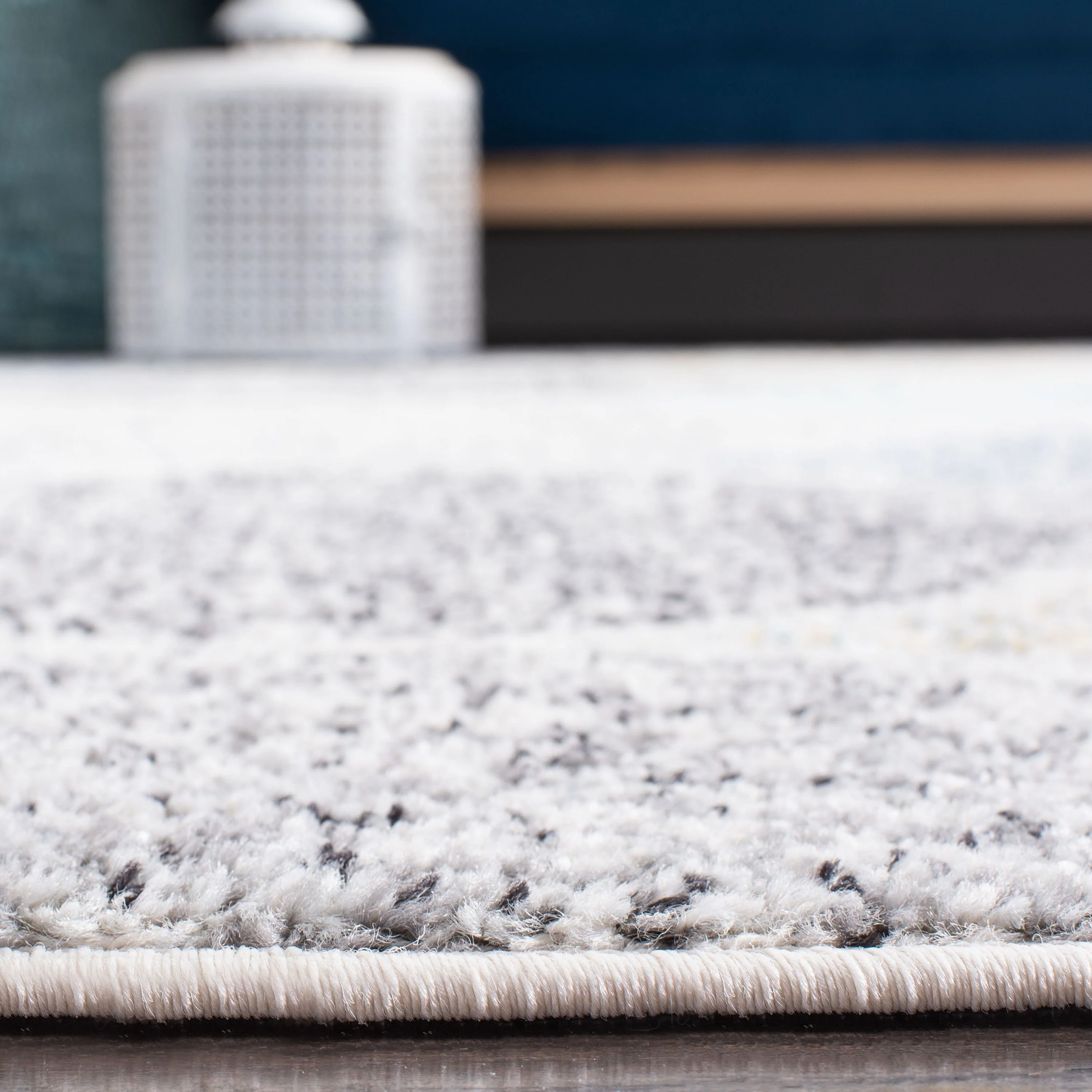 Safavieh Madison Westmont 7 x 7 Ivory/Blue Square Indoor Trellis Vintage Area Rug - Image 5