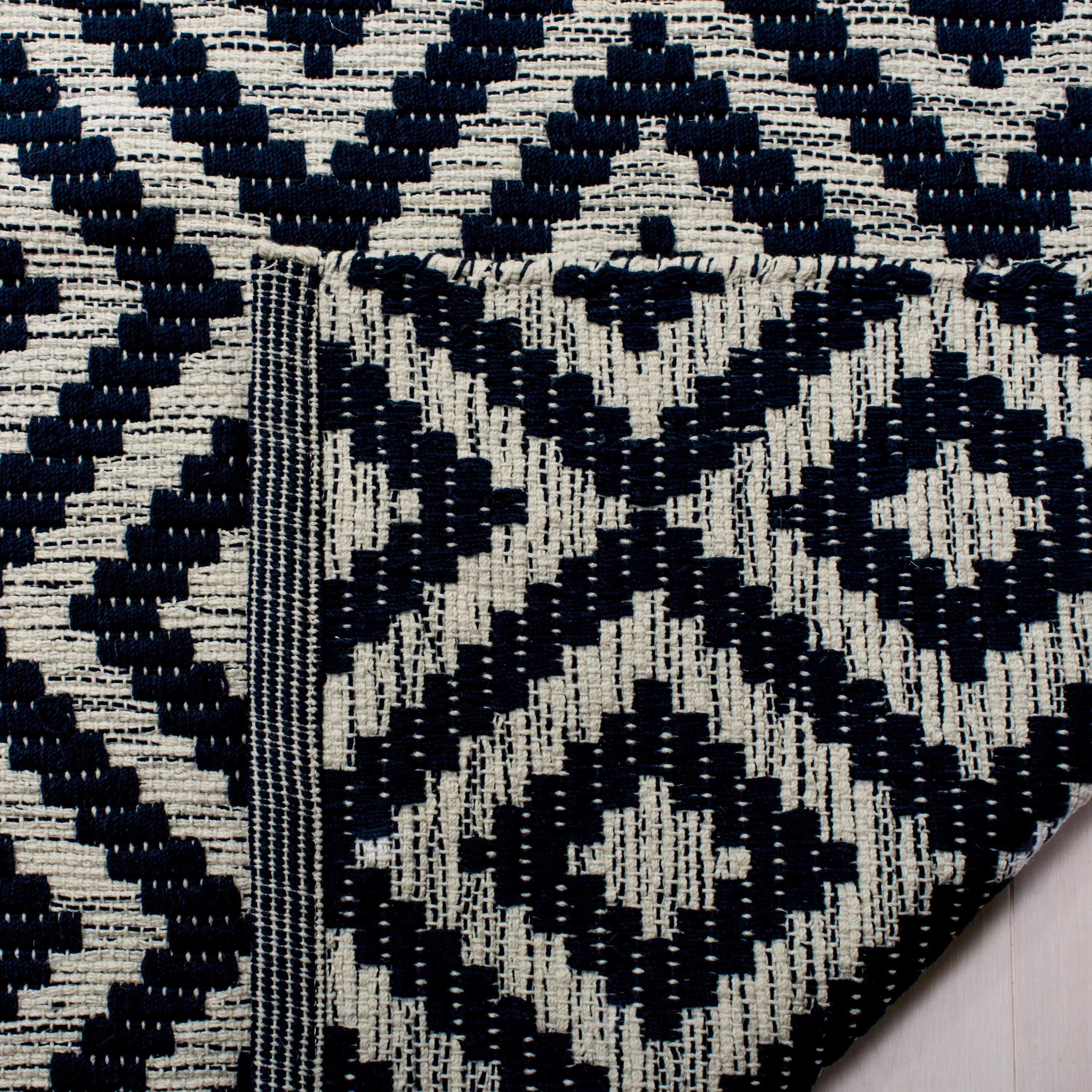 Safavieh Montauk Kare 2 x 7 Navy/Ivory Indoor Geometric Coastal Handcrafted Runner - Image 4