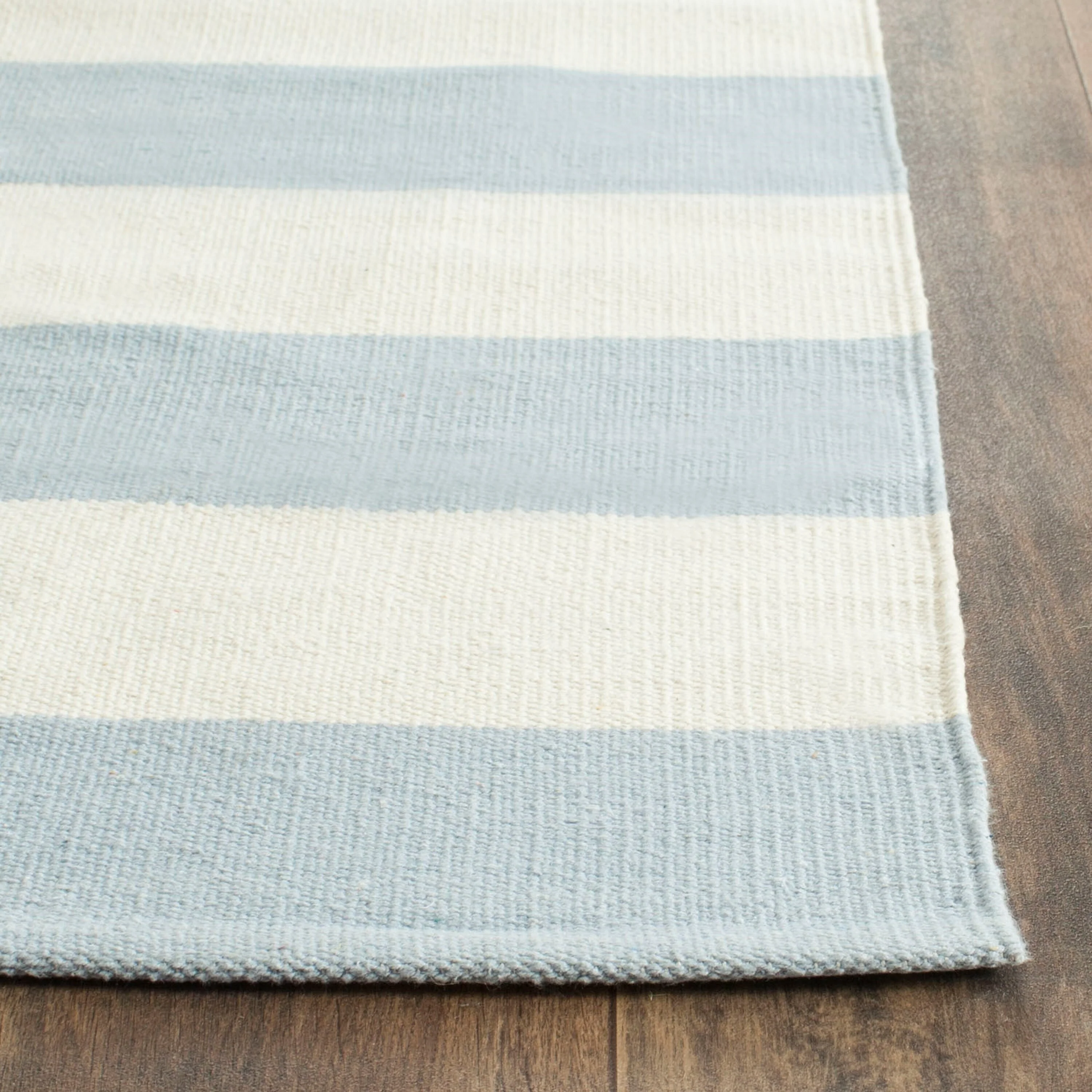 Safavieh Montauk Maslin 2 x 12 Sky Blue/Ivory Indoor Stripe Coastal Handcrafted Runner - Image 3