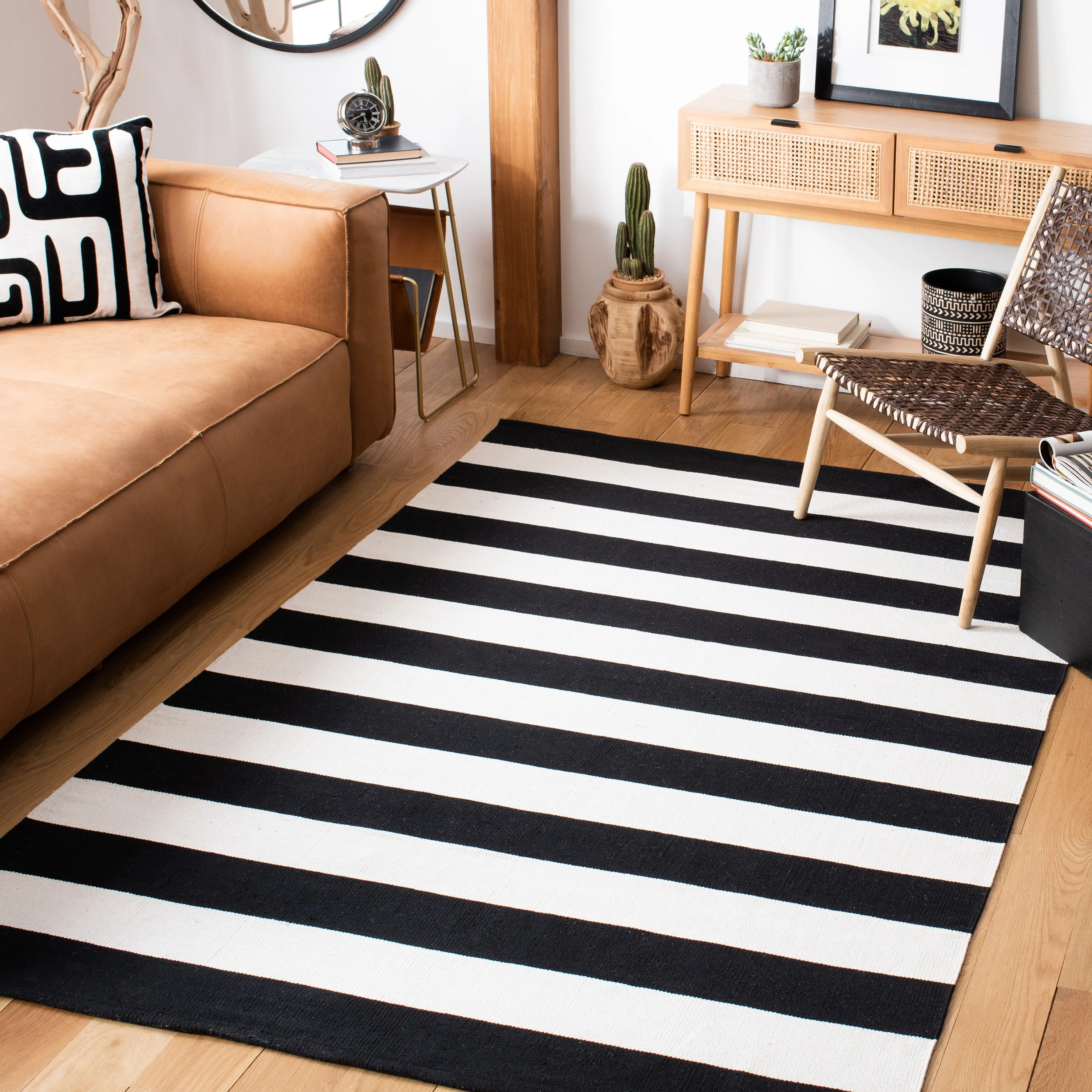 Safavieh Montauk Maslin 4 x 4 Black/Ivory Square Indoor Stripe Coastal Handcrafted Area Rug