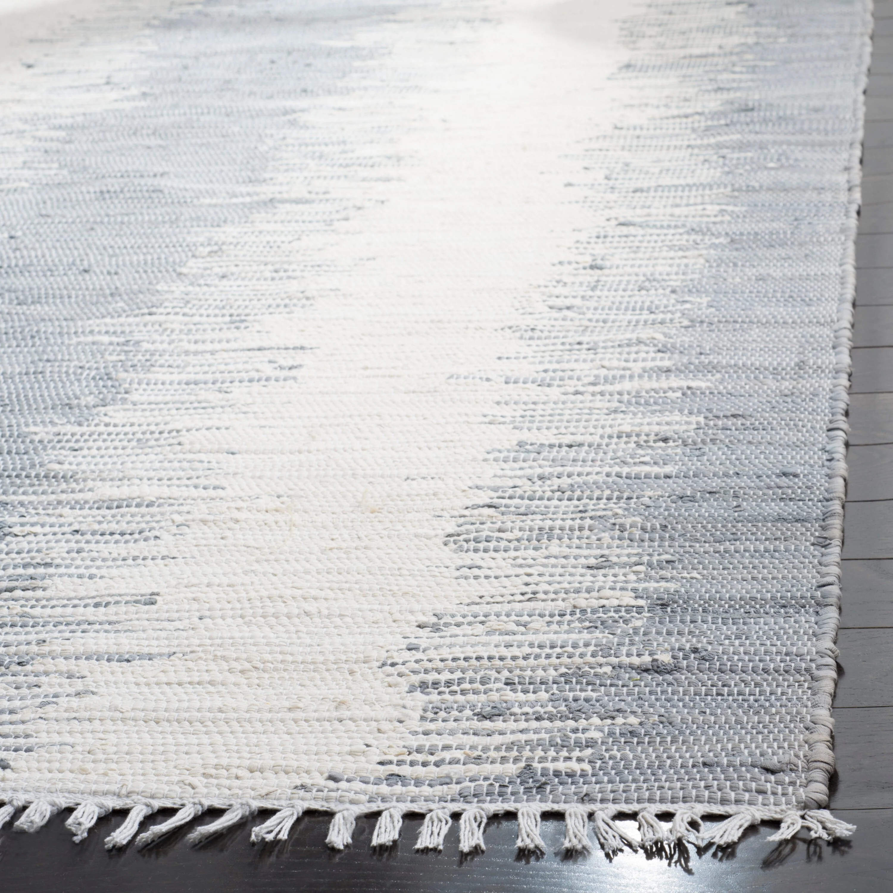 Safavieh Montauk Morro 2-ft 3-in x 6-ft Gray Indoor Stripe Coastal Handcrafted Runner Rug - Image 2