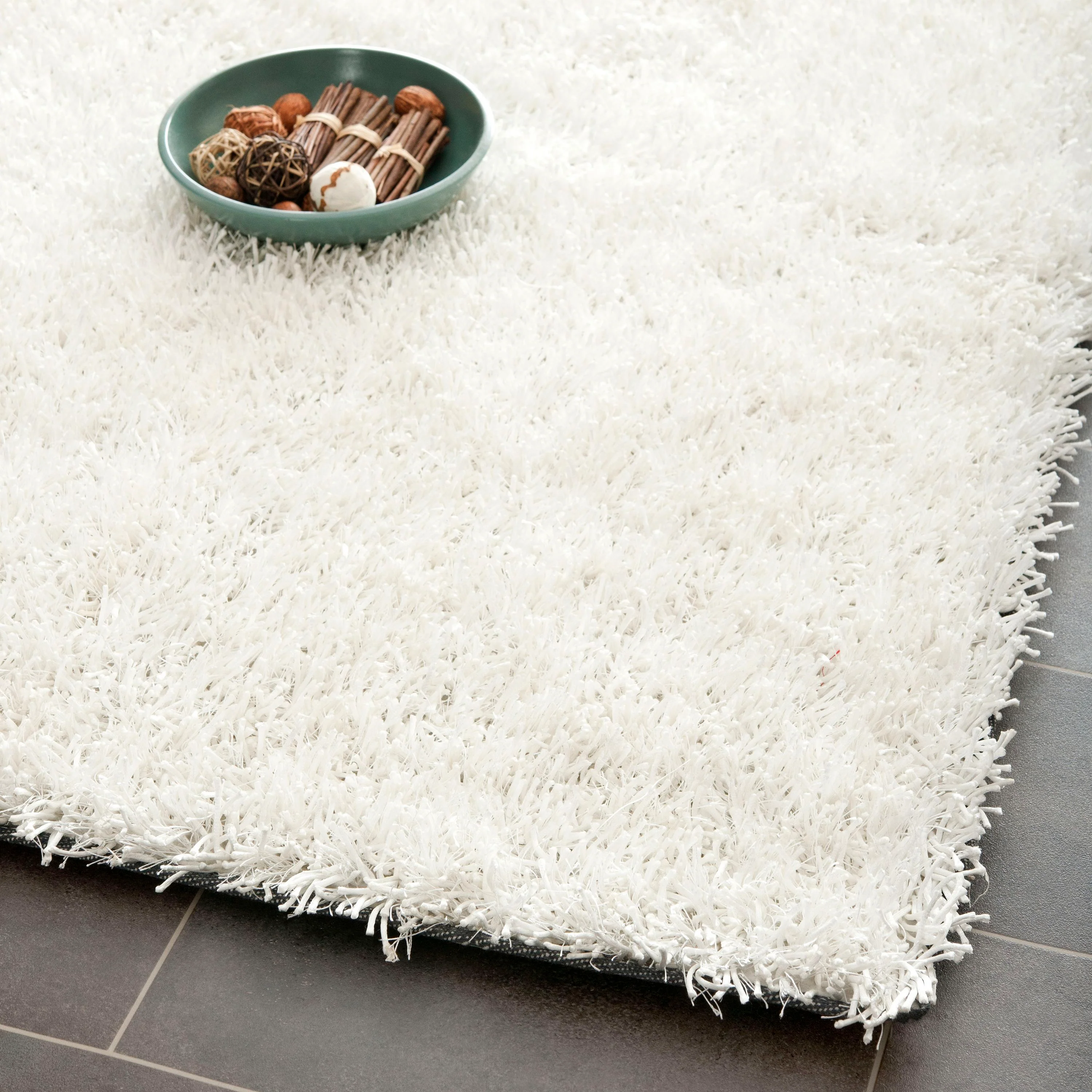 Safavieh New Orleans Shag 2 ft x 8 ft Off-White Indoor Solid Handcrafted Runner Rug - Image 3