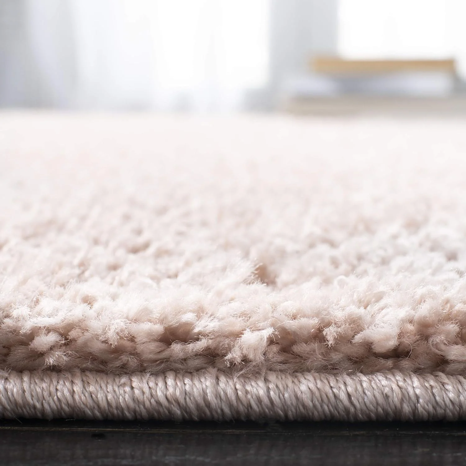 Safavieh Solo Shag 7 ft. Round Indoor Area Rug in Ivory, Solid Plush - Image 4