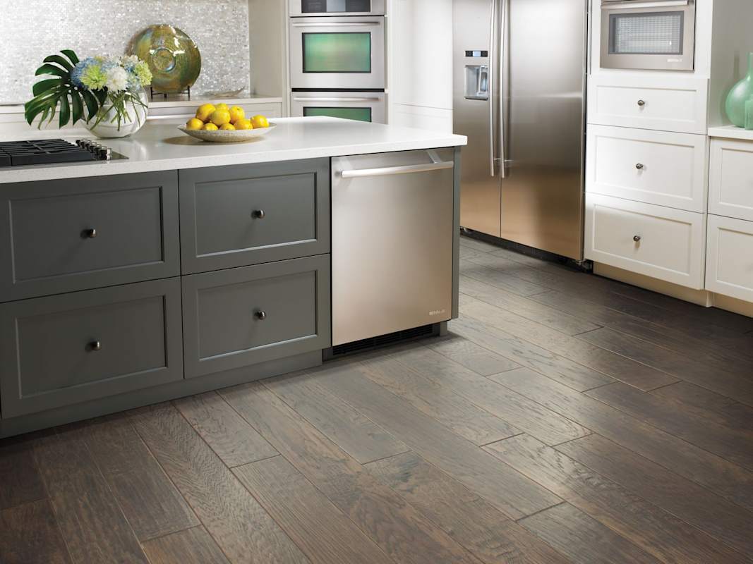 Shaw Sequoia Hickory 6-3/8" Handscraped Engineered Hardwood Flooring, Bravo – 30.48 SF per Carton - Image 7