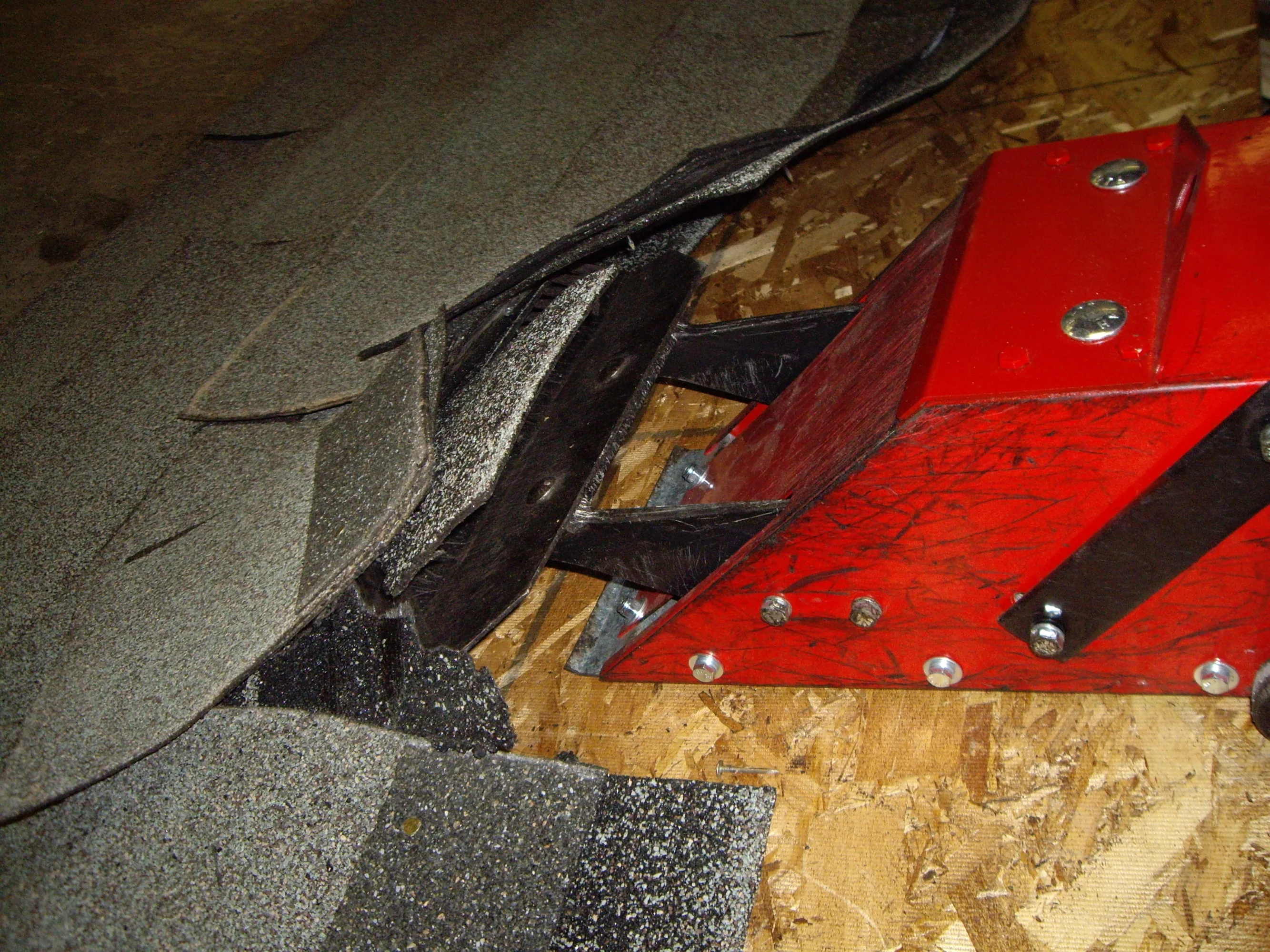Shingle Hog Pneumatic Shingle Remover – Forged Steel Blade, 28 lb - Image 3