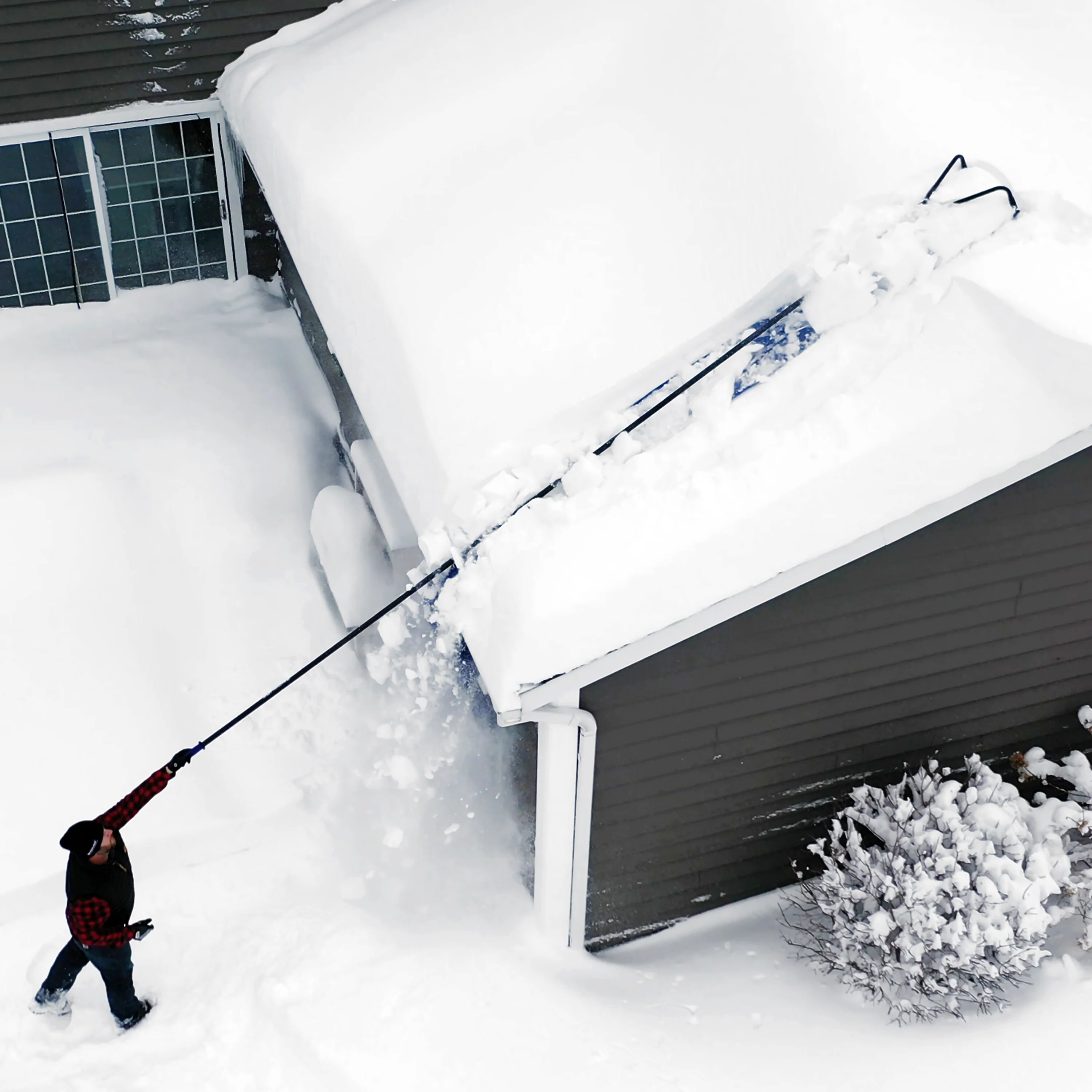 Snow Joe RJ208M Snow Shovel Roof Rake with 22-ft Max Reach, 15 in x 20 ft Polyester Slide - Image 8