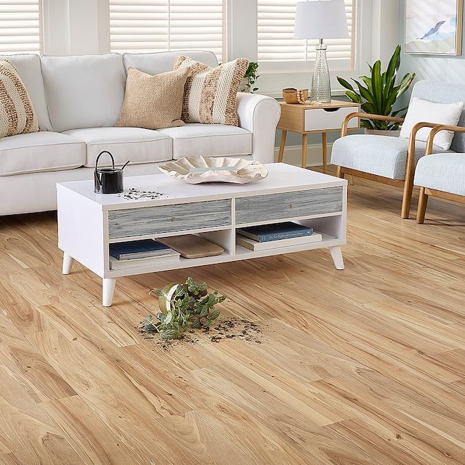 STAINMASTER PetProtect Boyd Park Maple 12-mm T x 5-1/4-in W x 47-1/4-in L Waterproof Wood Plank Laminate Flooring (15.46-sq ft / Carton) - Image 10