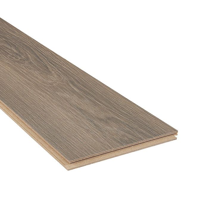 STAINMASTER PetProtect Hastings Point Oak 12-mm T x 7-1/2-in W x 47-1/4-in L Waterproof Wood Plank Laminate Flooring (22.09-sq ft / Carton) - Image 7
