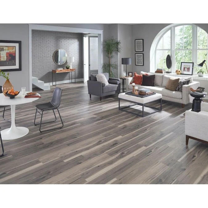 STAINMASTER PetProtect Nayatt Point Hickory 12-mm T x 7-1/2-in W x 50-in L Waterproof Wood Plank Laminate Flooring (23.69-sq ft / Carton) - Image 3