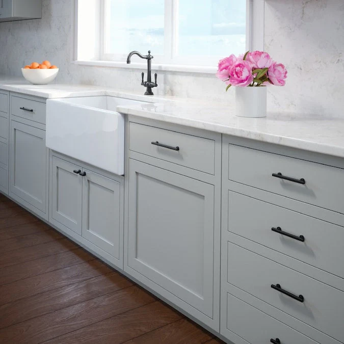Sumner Street Home Hardware Flynn (89mm) Center to Center Rectangular Bar Drawer Pull - Image 4