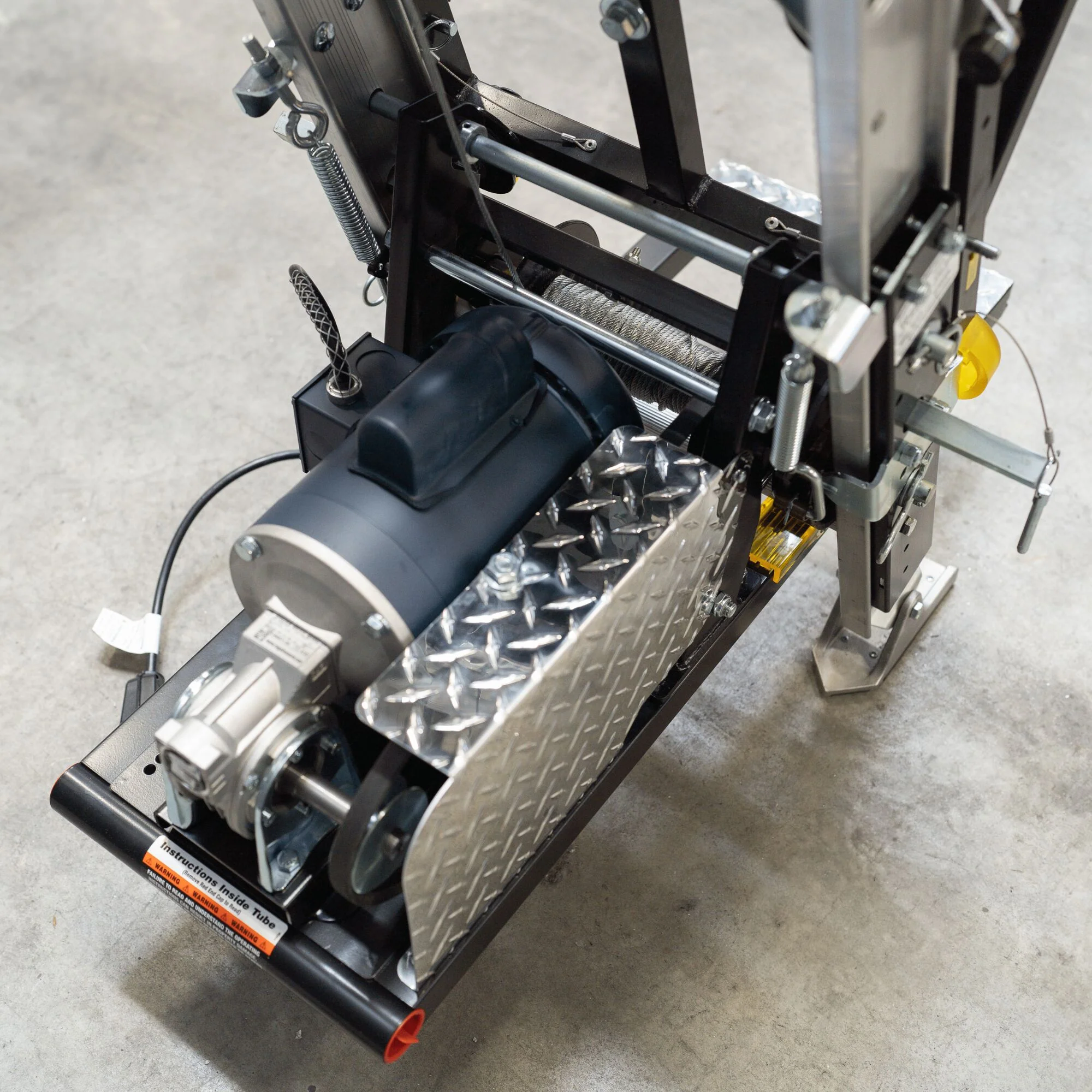 Tie Down TranzPorter TP250 Electric Roofing Platform Ladder Hoist, 44‑ft Reach, 250‑lb Capacity - Image 3