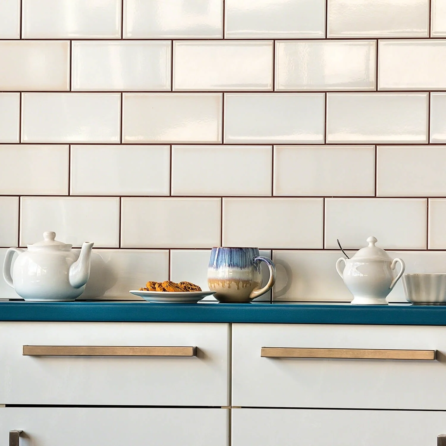 Vector Hueso White 4x8 Polished Ceramic Subway Tile - Image 3